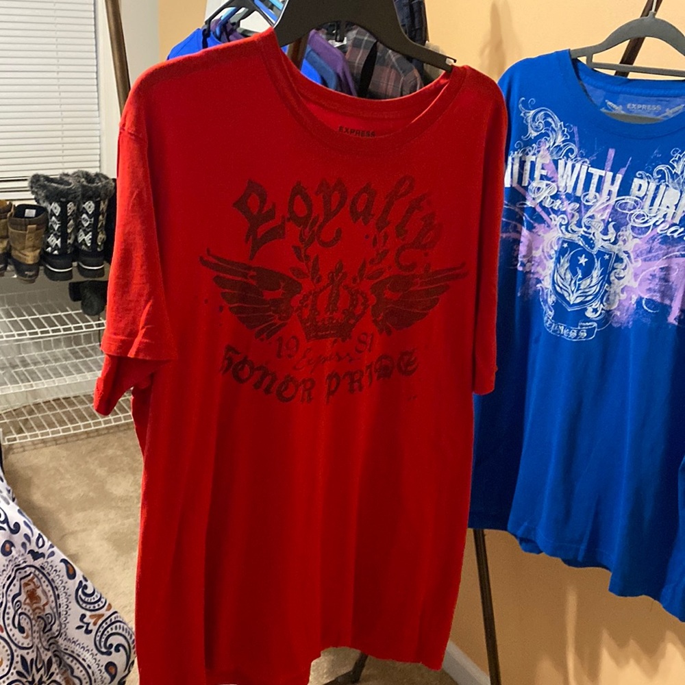 Mens express tshirt size X-LARGE